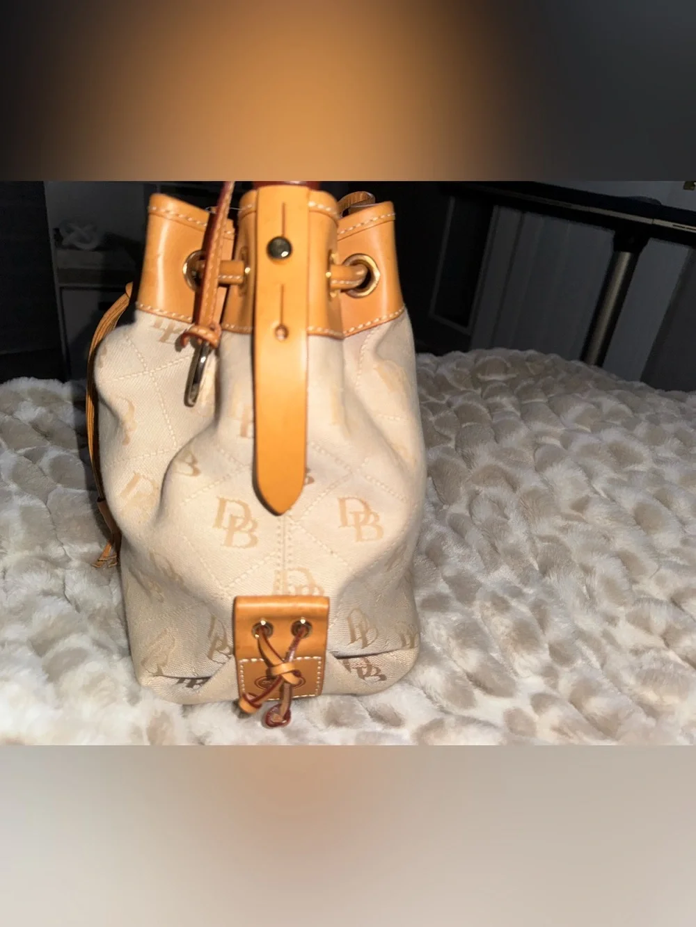 Dooney & Bourke Monogram Signature Drawstring Bucket Shoulder Bag Beige / Tan